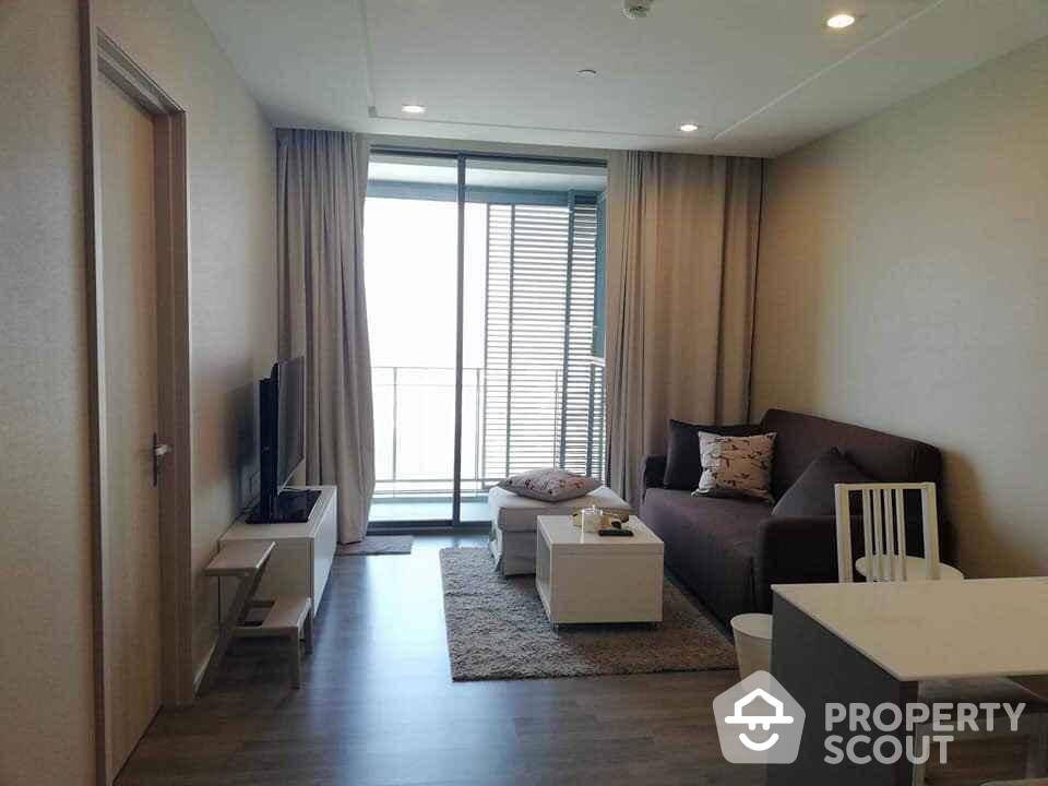 Wonderful High Rise 1-BR Condo at 333 Riverside