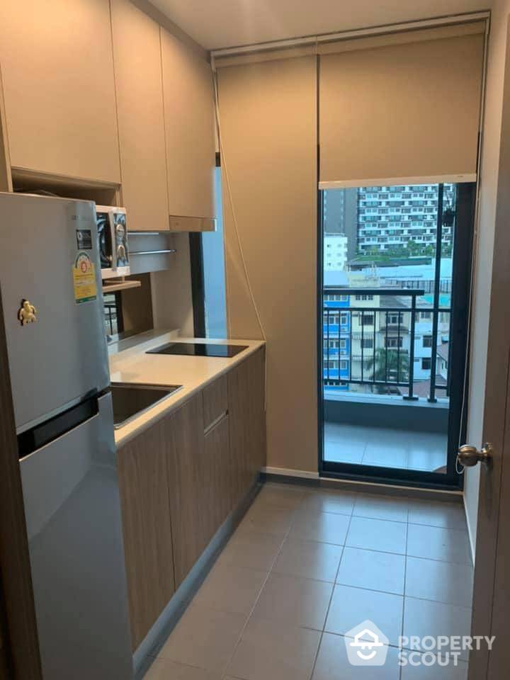Novel 1-BR Condo at Ideo Thaphra Interchange