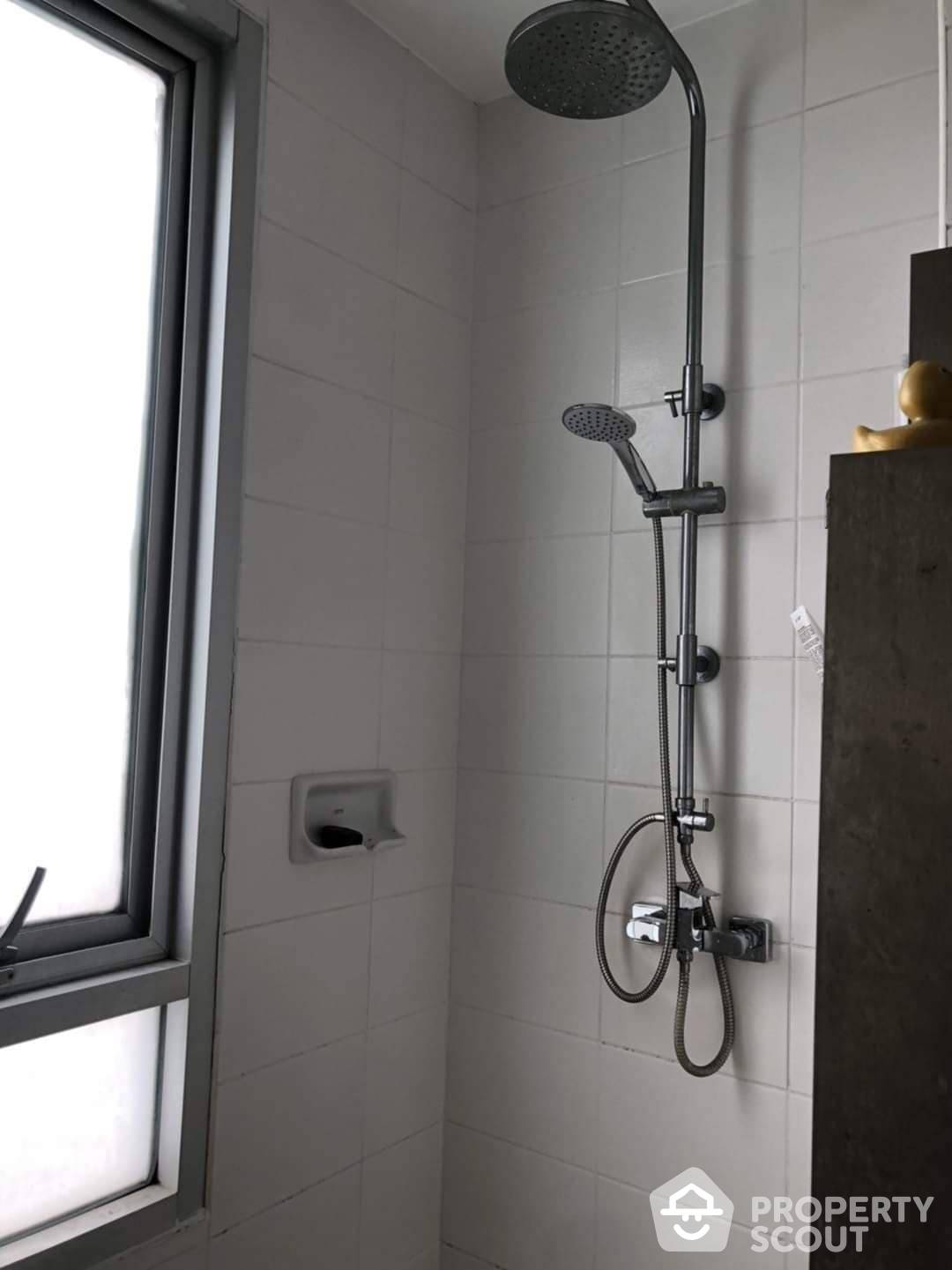 Wonderful High Rise 2-BR Condo at Sukhumvit Plus