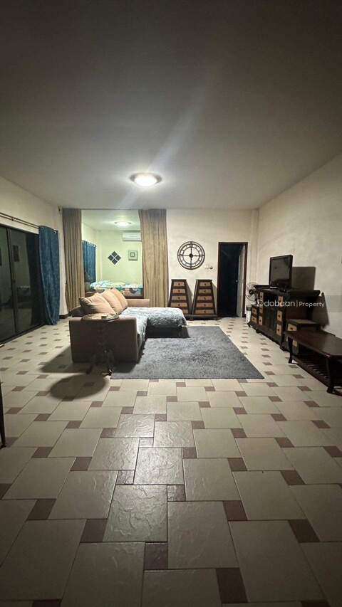 บ้านเดี่ยว 2 ชั้น 5 ห้องนอน 4 ห้องน้ำ ในโครงการ โซนสันทราย ใกล้แยกรวมโชค.
