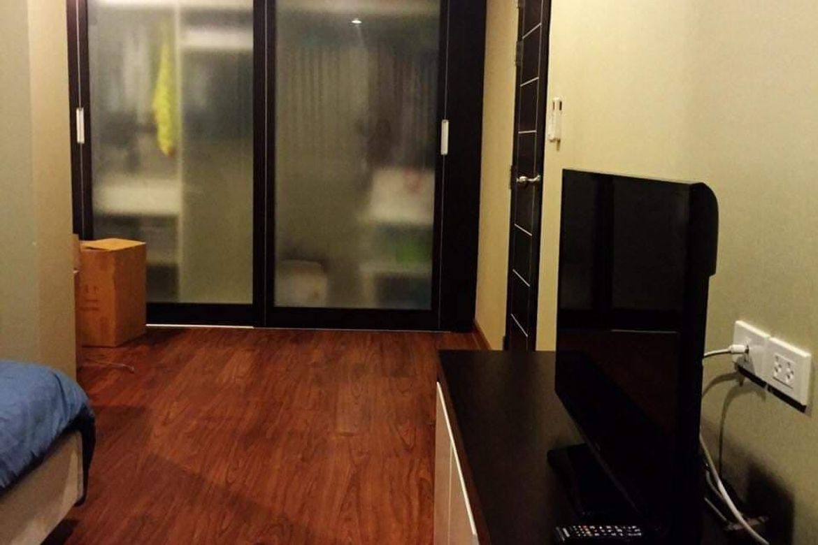 คอนโด 1 ห้องนอนให้เช่า / ขายในนิมมาน