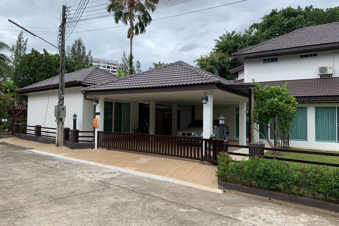 The Luscious House in  Village, Chiangmai.Near to Chiangmai University, 700 yrs.