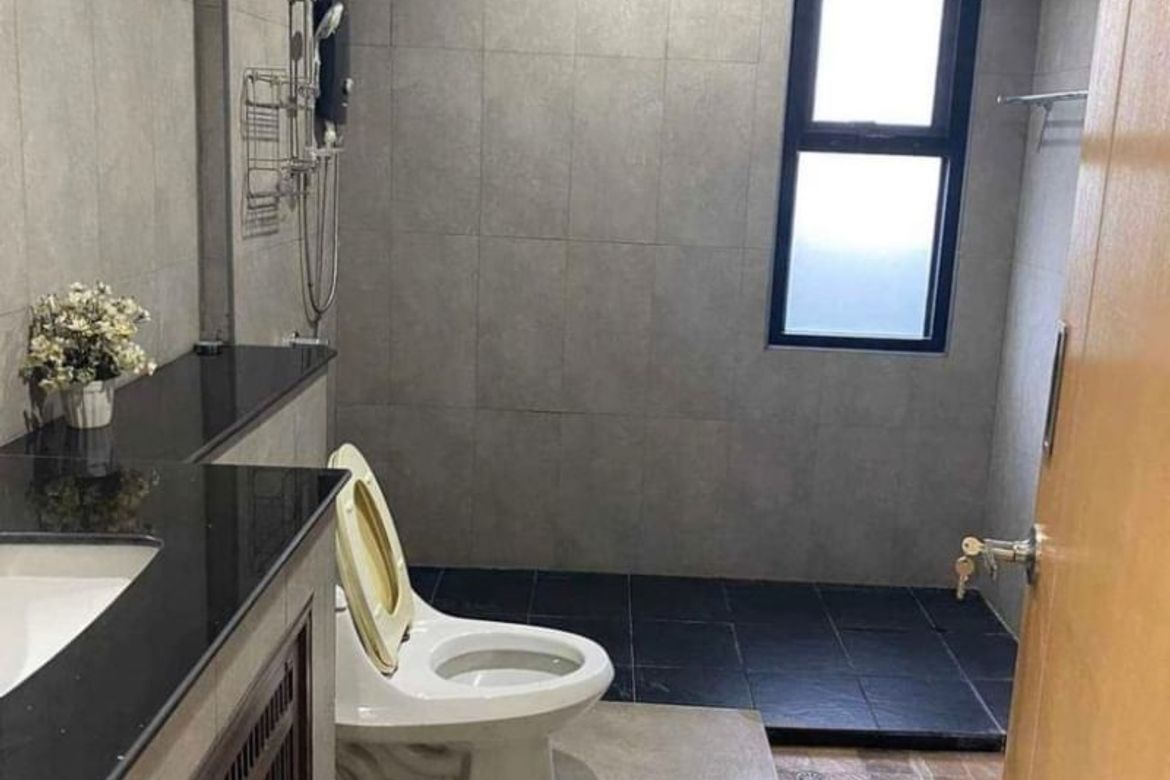 Beautiful home office, good location, in the heart of the city, can do airbnb