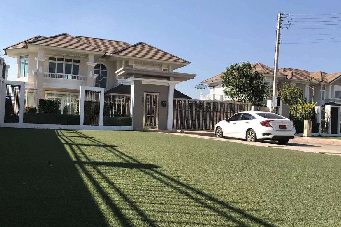 2 storey detached house for sale, beautiful house, good location travel in many directions San Sai Noi Subdistrict, San Sai District, Chiang Mai Provi