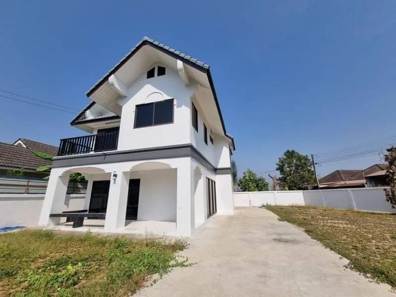 บ้านในฝัน 4 ห้องนอนกว้างขวางในสันกำแพง | ราคาลดลง.