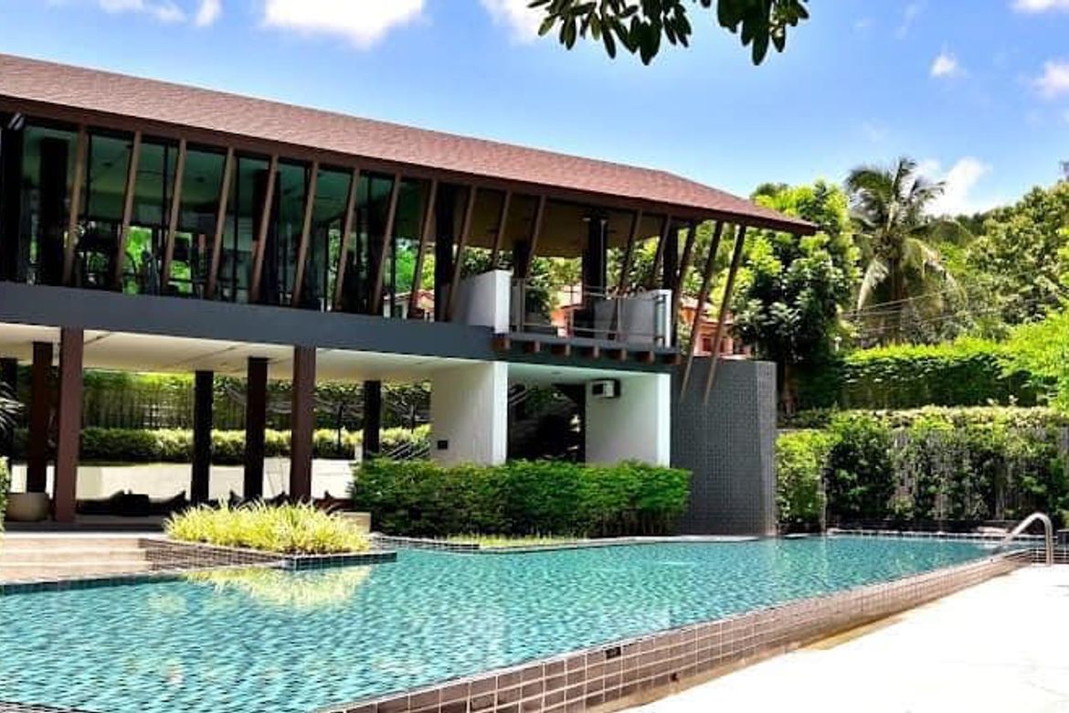 D condo Campus resort for sale