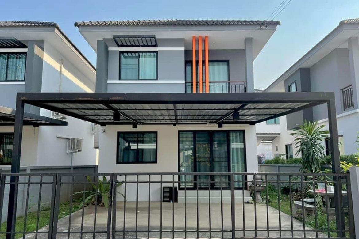 ขายบ้าน 2 ชั้น 2 ห้องนอนในสันทราย