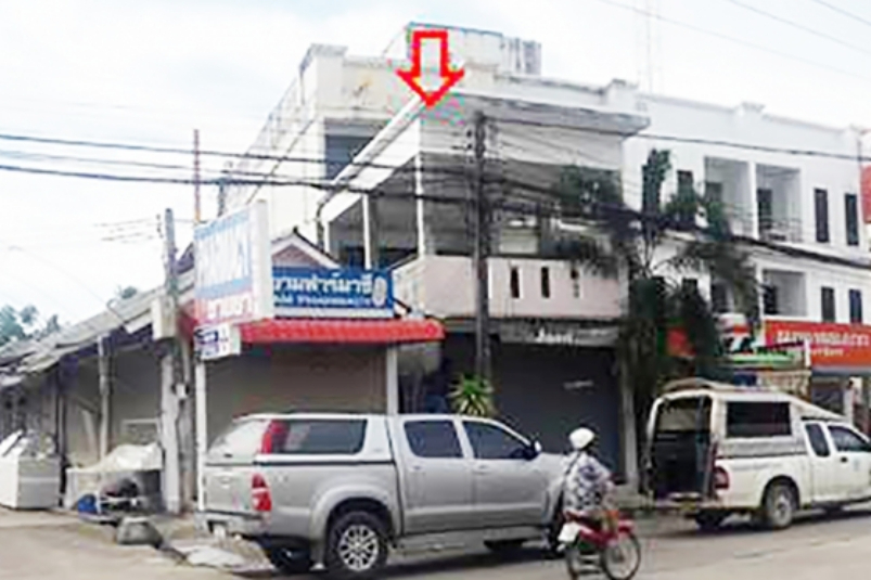 อาคารพาณิชย์ 3 ชั้น มีดาดฟ้า 1 คูหา กระบี่