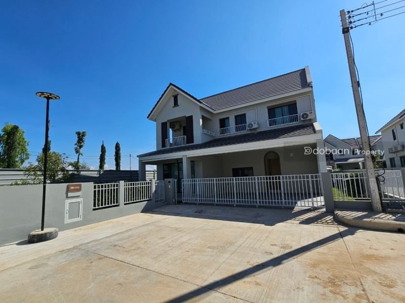 บ้านเดี่ยว 2 ชั้น 4 ห้องนอน 3 ห้องน้ำ อยู่ในพื้นที่หางดง ใกล้โรงเรียนนานาชาติเกรซ