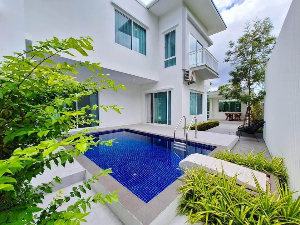 House for Sale at Land and Houses Park San Sai