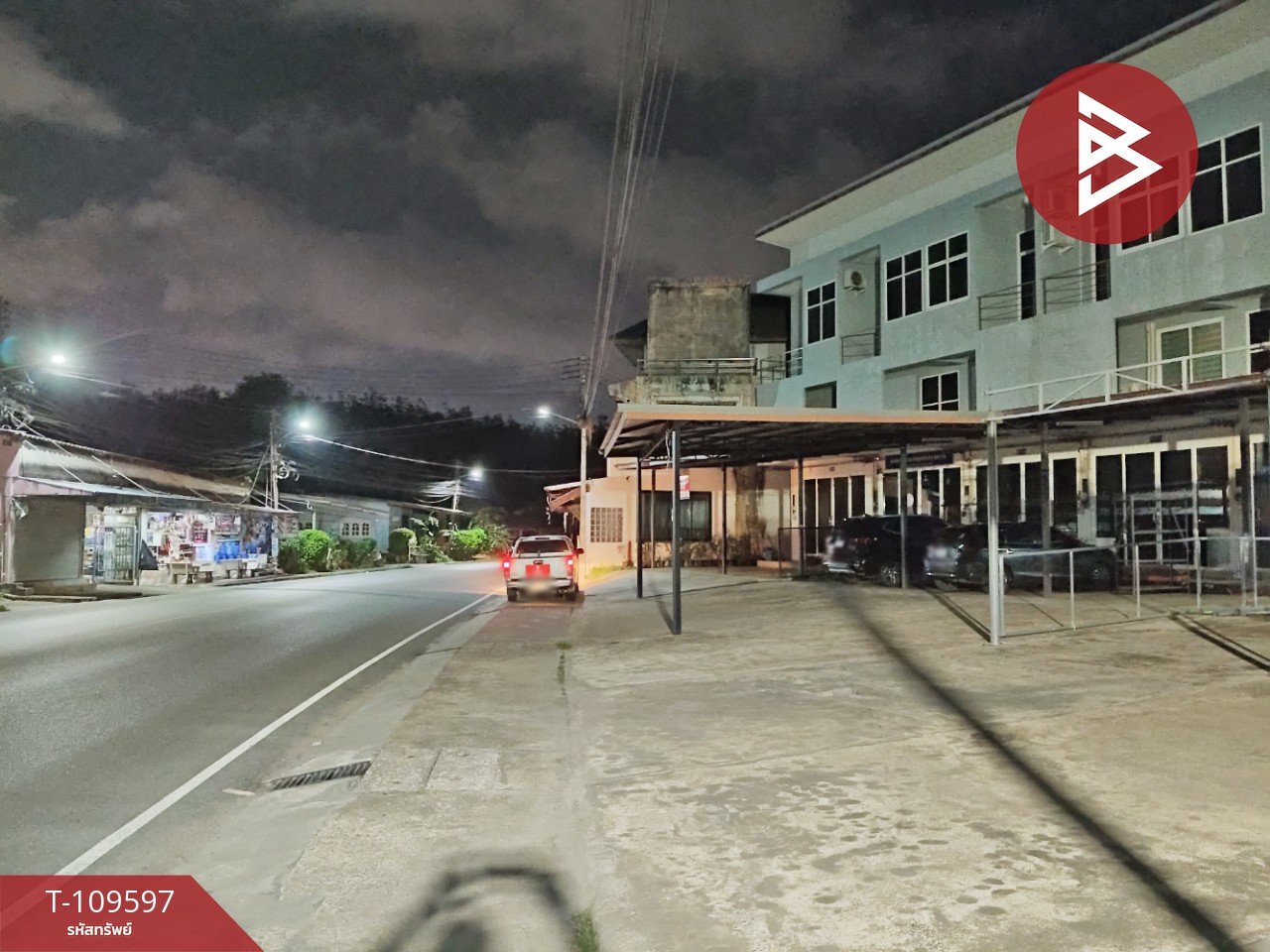 ขายอาคารพาณิชย์ 3 ชั้น เนื้อที่ 37.7 ตร.วา พลับพลา จันทบุรี