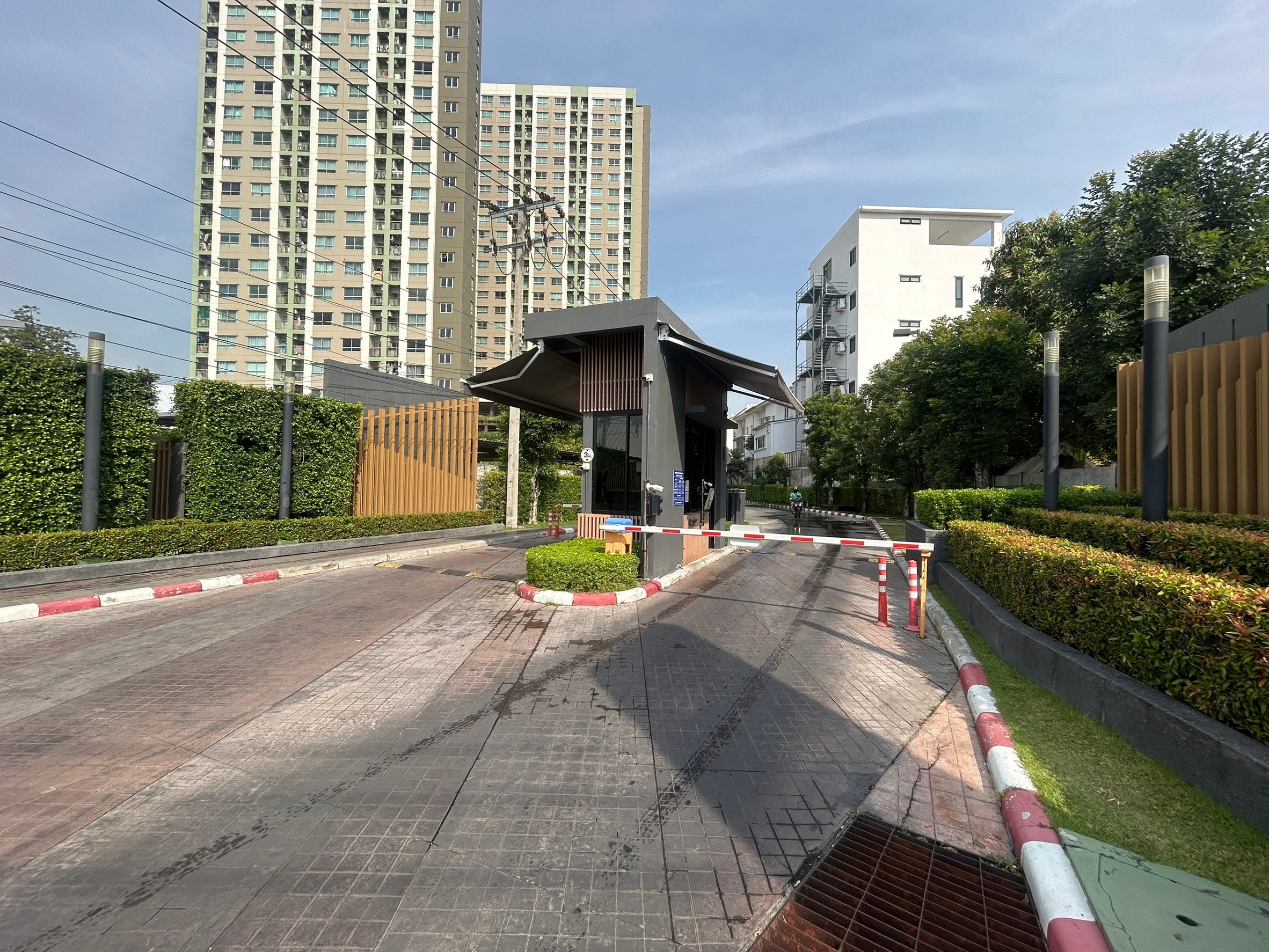 คอนโดมิเนียม : ลุมพินี วิลล์ นครอินทร์-ริเวอร์วิว