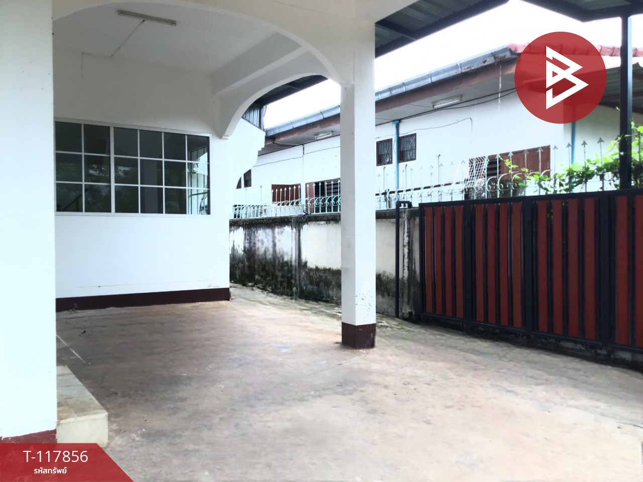 ขายบ้านเดี่ยว 2 ชั้น เนื้อที่ 46 ตร.วา ท่าอิฐ อุตรดิตถ์