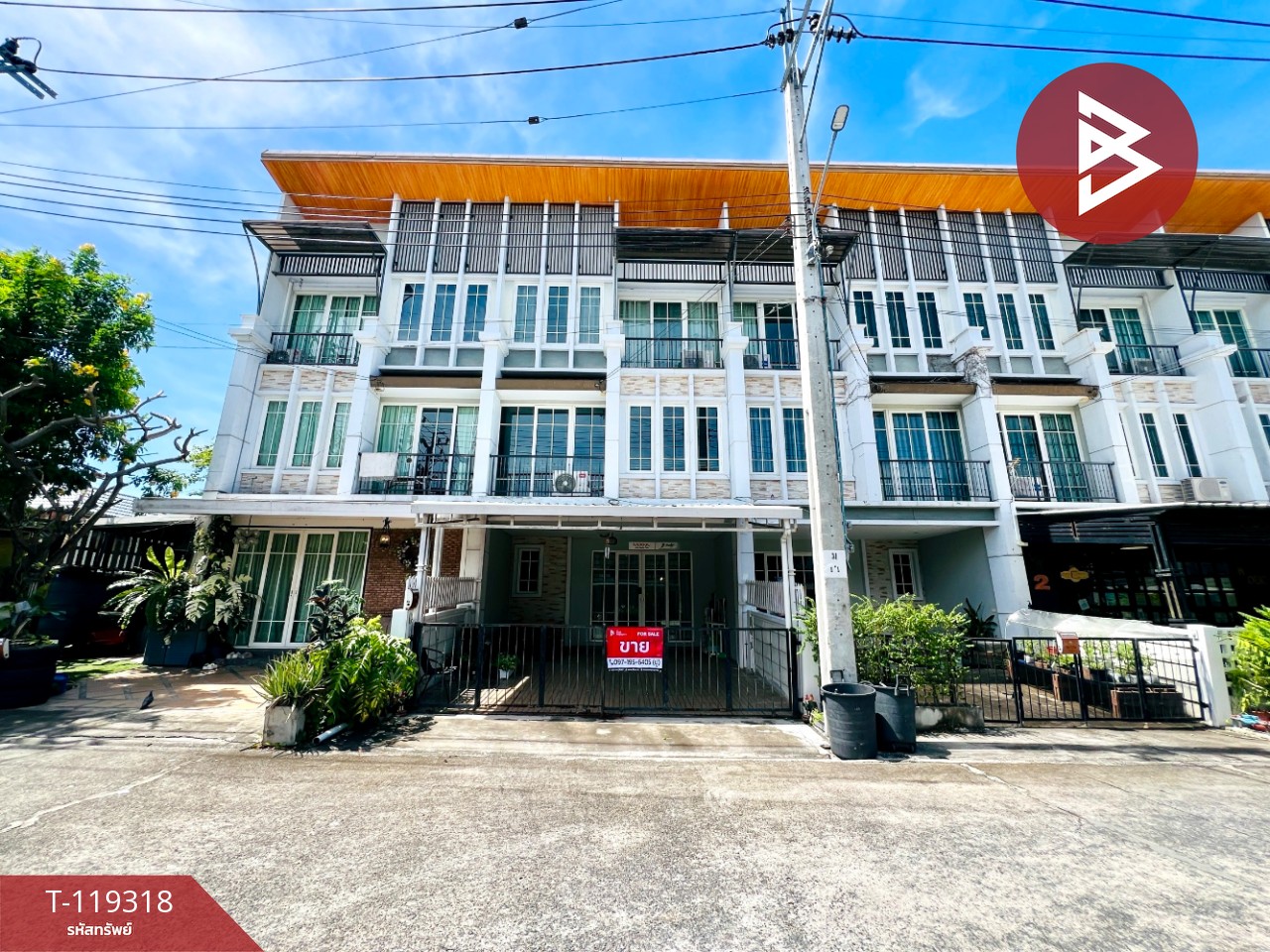ขายทาวน์โฮม หมู่บ้านโกลเด้นทาวน์ ลาดพร้าว-เกษตรนวมินทร์ บึงกุ่ม กรุงเทพมหานคร