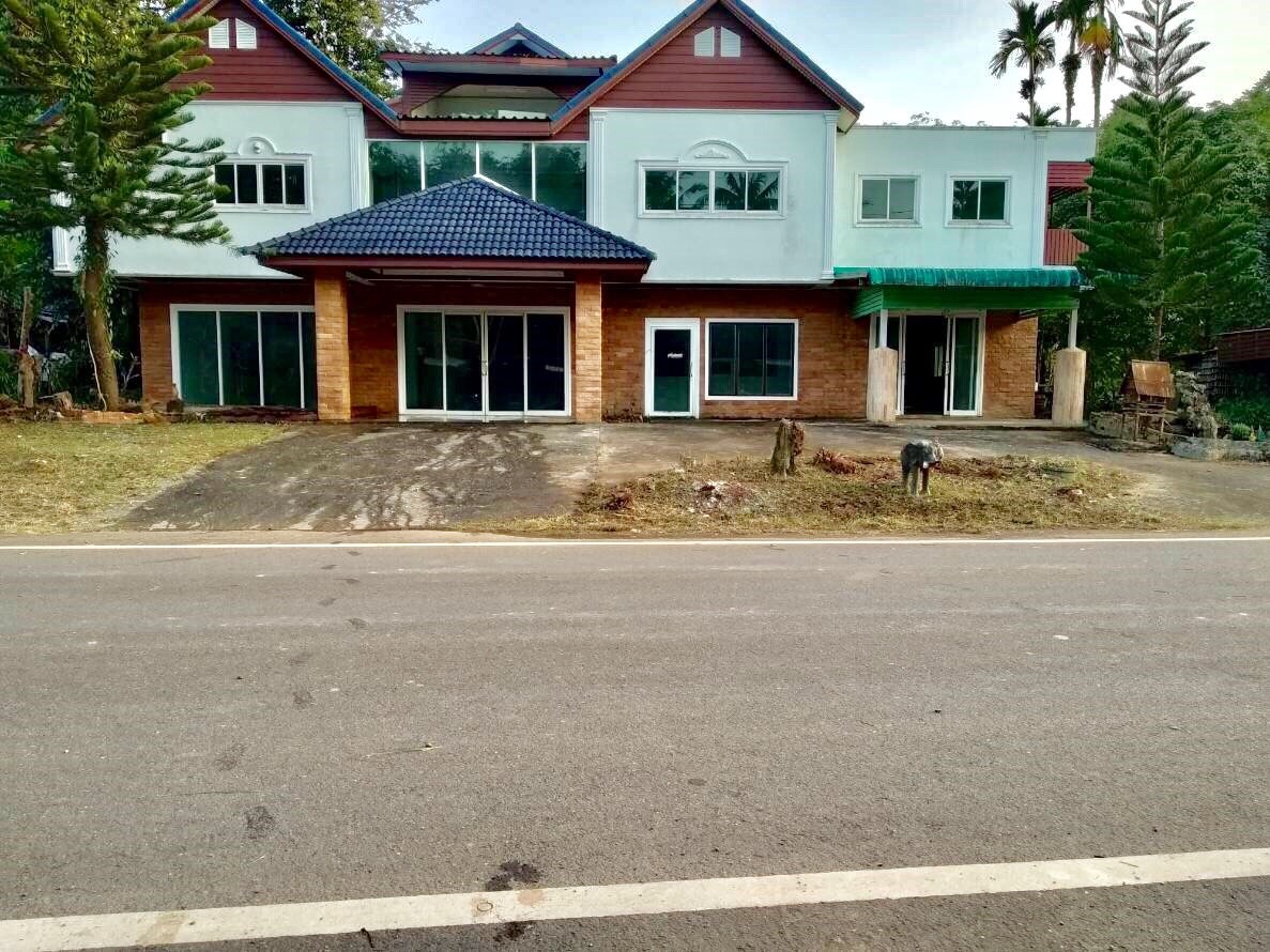 KTB : ที่ดินพร้อมสิ่งปลูกสร้าง ตำบลกะปาง นครศรีธรรมราช 60SS010301172