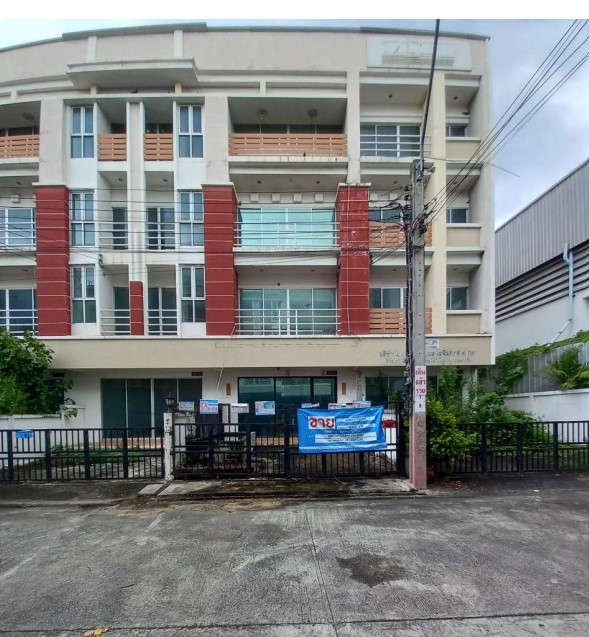 KTB : ที่ดินพร้อมสิ่งปลูกสร้าง แขวงคลองสามประเวศ กรุงเทพมหานคร 63BK011501735