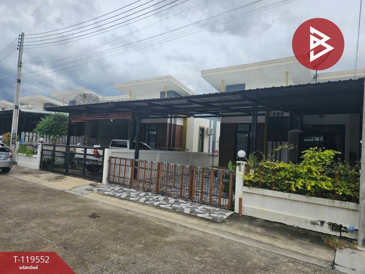 ขายบ้านแฝด หมู่บ้านจินดาภัณฑ์ บ้านบึง (Jindapan Banbueng) ชลบุรี