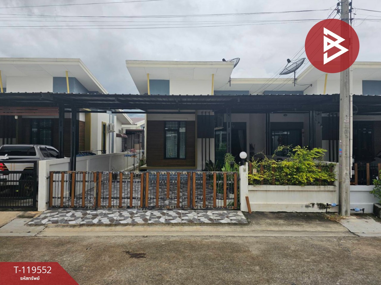 ขายบ้านแฝด หมู่บ้านจินดาภัณฑ์ บ้านบึง (Jindapan Banbueng) ชลบุรี