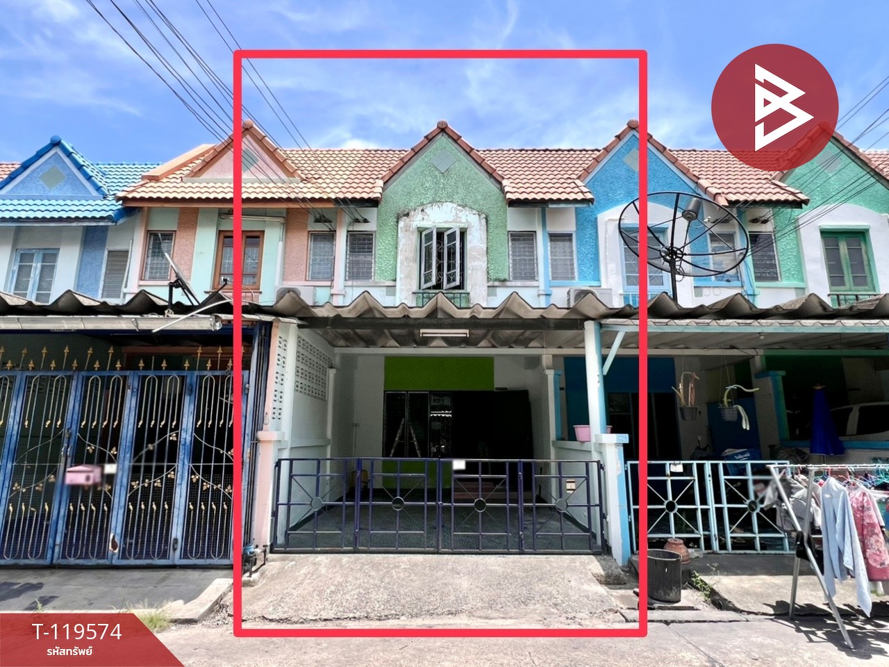 ขายทาวน์เฮ้าส์ หมู่บ้านแฟมิลี่ปาร์ค ชลบุรี (Family Park)
