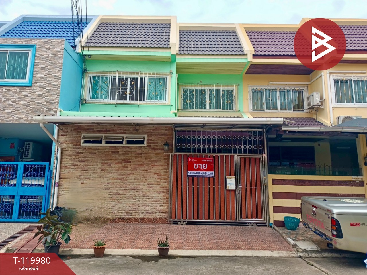 ขายทาวน์เฮ้าส์ 2 ชั้น หมู่บ้านมิตรรุ่งเรือง 2 ซอยจรัญสนิทวงศ์ 35 บางกอกน้อย กรุงเทพมหานคร