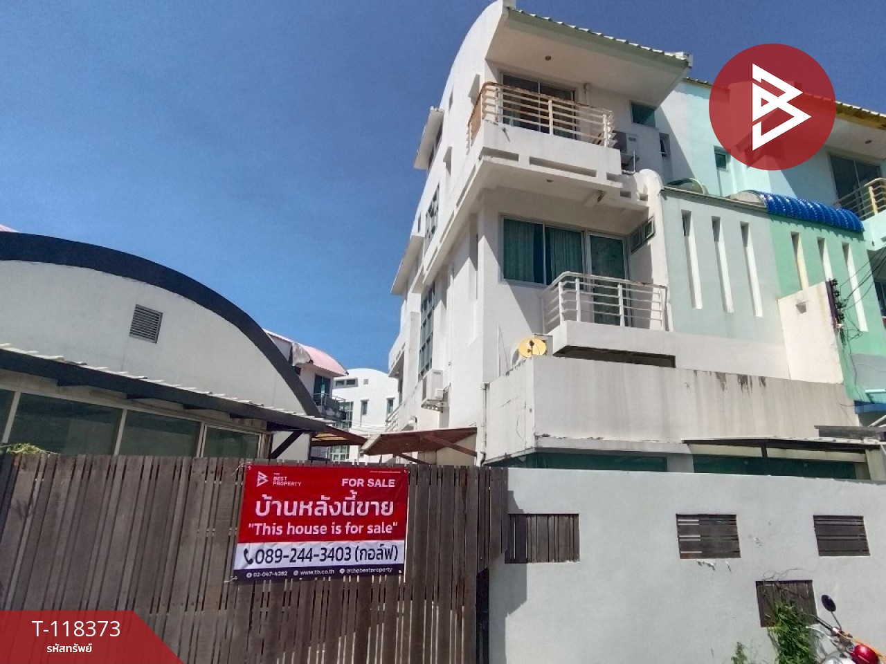ขายบ้านแฝด 3 ชั้น เนื้อที่ 48.5 ตร.วา เชิงเนิน ระยอง