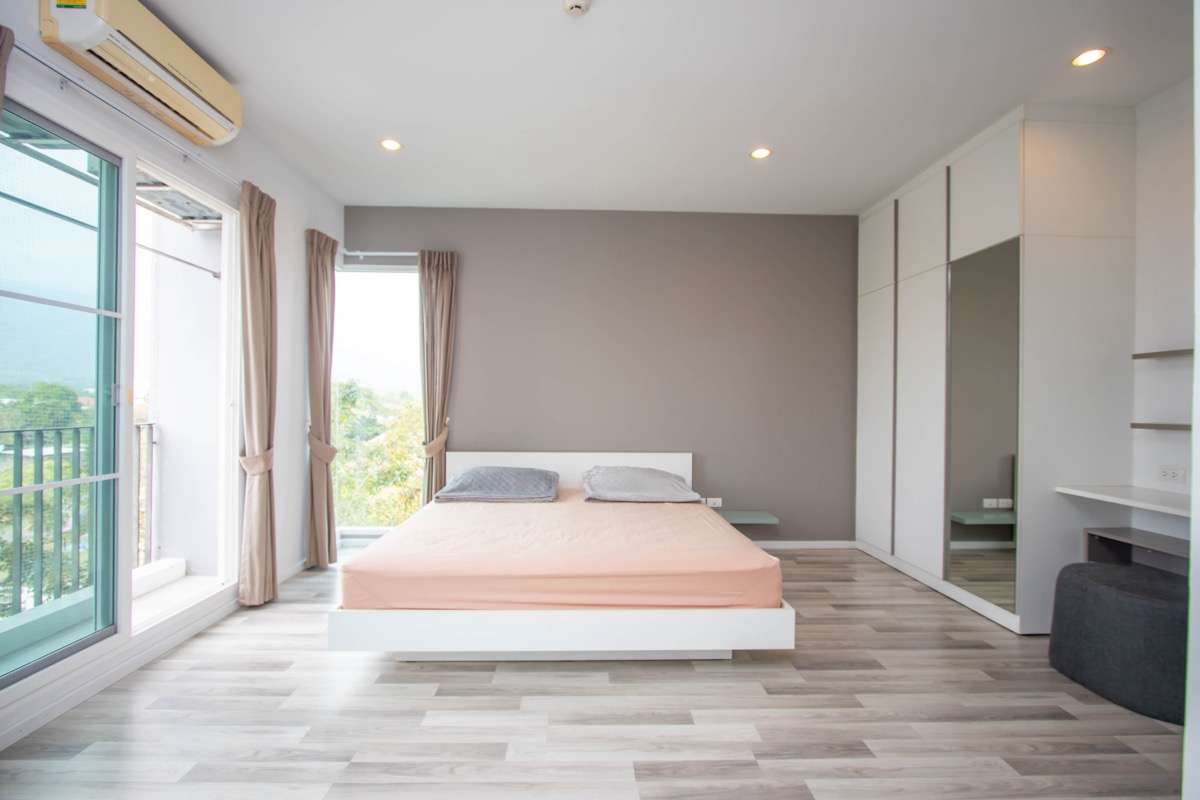 North 5 Condominium 2 Bedroom Condo for Sale