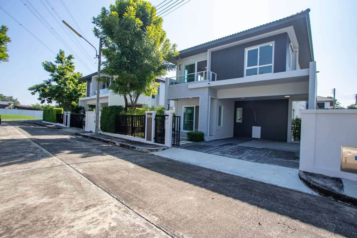 Modern 3-Bedroom House in Siwalee San Kamphaeng