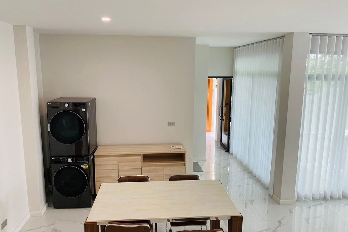 Smart Home, Modern Minimal Style