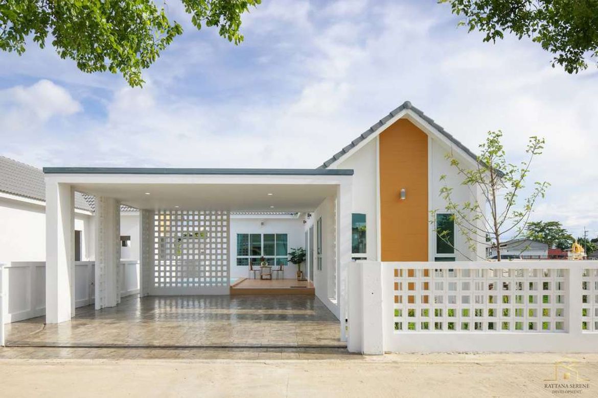 Single Storey detached house with 3 bedrooms for sale in Hang Dong, Chiang Mai, near Kad Farang market.