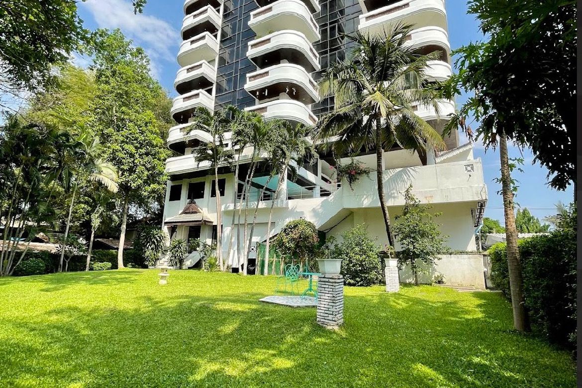 ให้เช่าและขายคอนโด 3 ห้องนอน ที่ The Embassy house Condominium