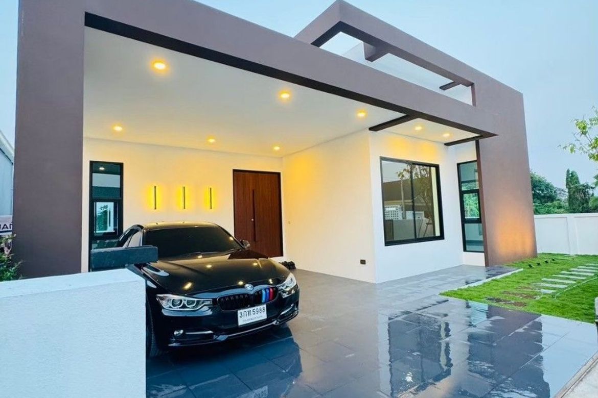 Single-storey house for sale, spacious area, quiet, very suitable for relaxation Buy a house now and get many free items as shown in the listing, wort