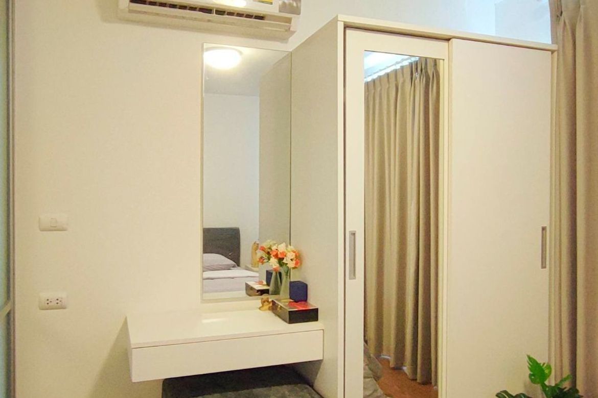 Contemporary studio condo for sale