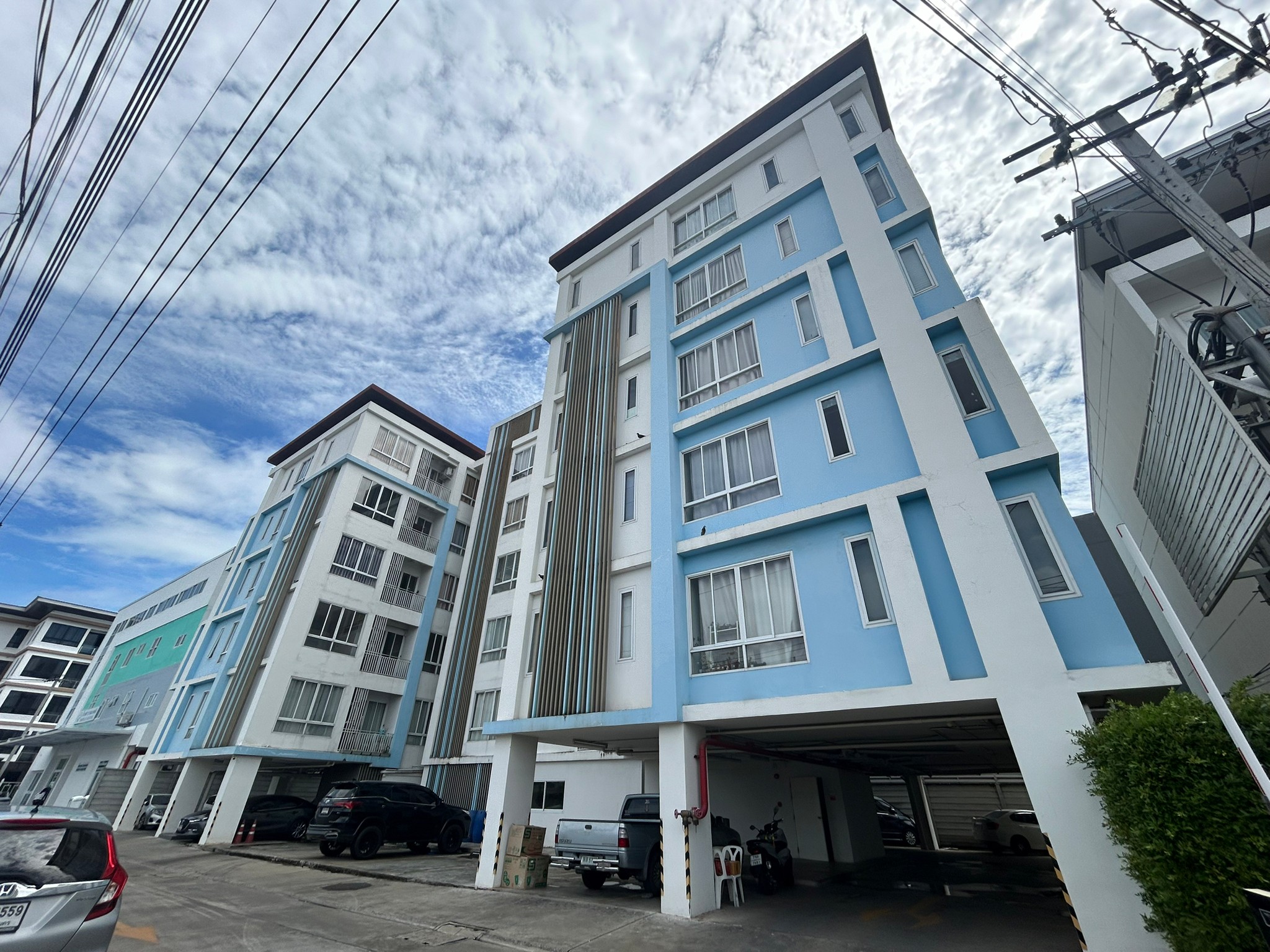 คอนโดมิเนียม : เดอะพอร์ท สุขสวัสดิ์