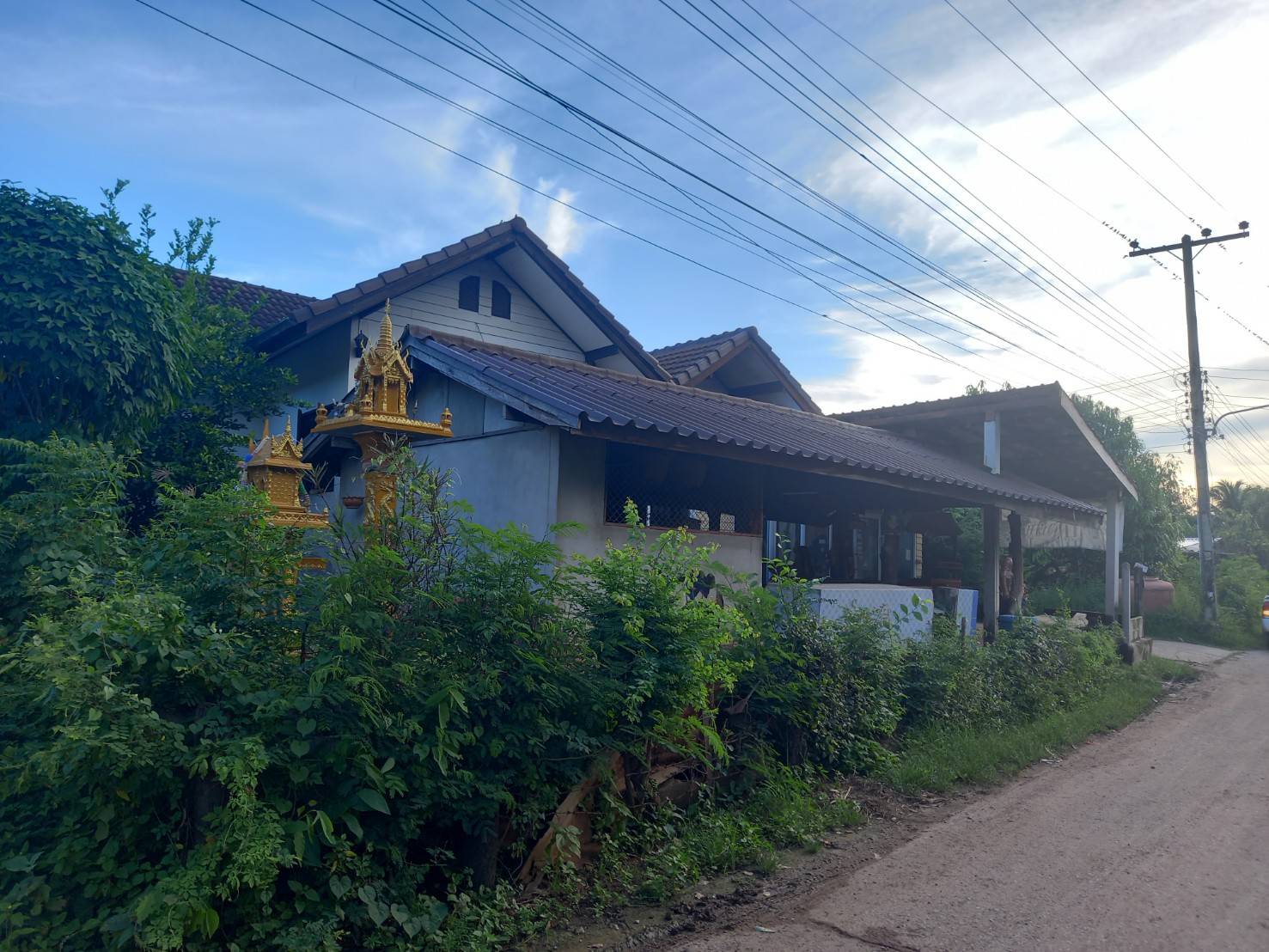 บ้านเดี่ยว : ชุมชนบ้านห้วย