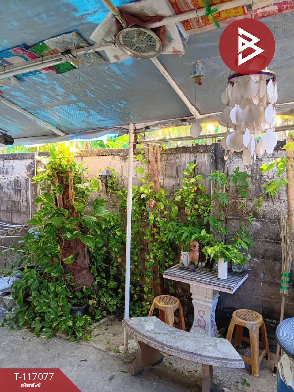 ขายทาวน์เฮ้าส์ หมู่บ้านศรีมิตร ชลบุรี (Sri Mit)