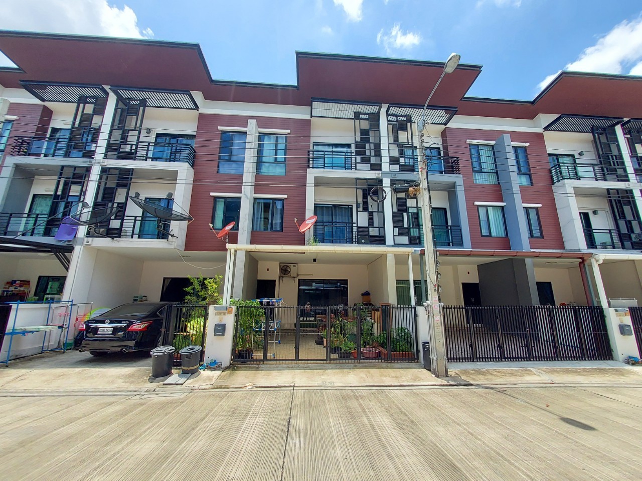 KTB : ที่ดินพร้อมสิ่งปลูกสร้าง แขวงดอกไม้ กรุงเทพมหานคร 63BK010502520