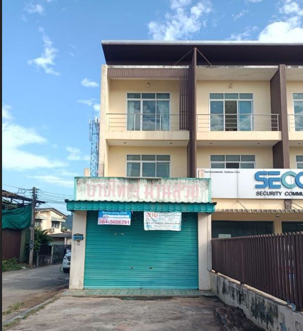 KTB : ที่ดินพร้อมสิ่งปลูกสร้าง ตำบลมะขามเตี้ย สุราษฎร์ธานี 66SS011501011