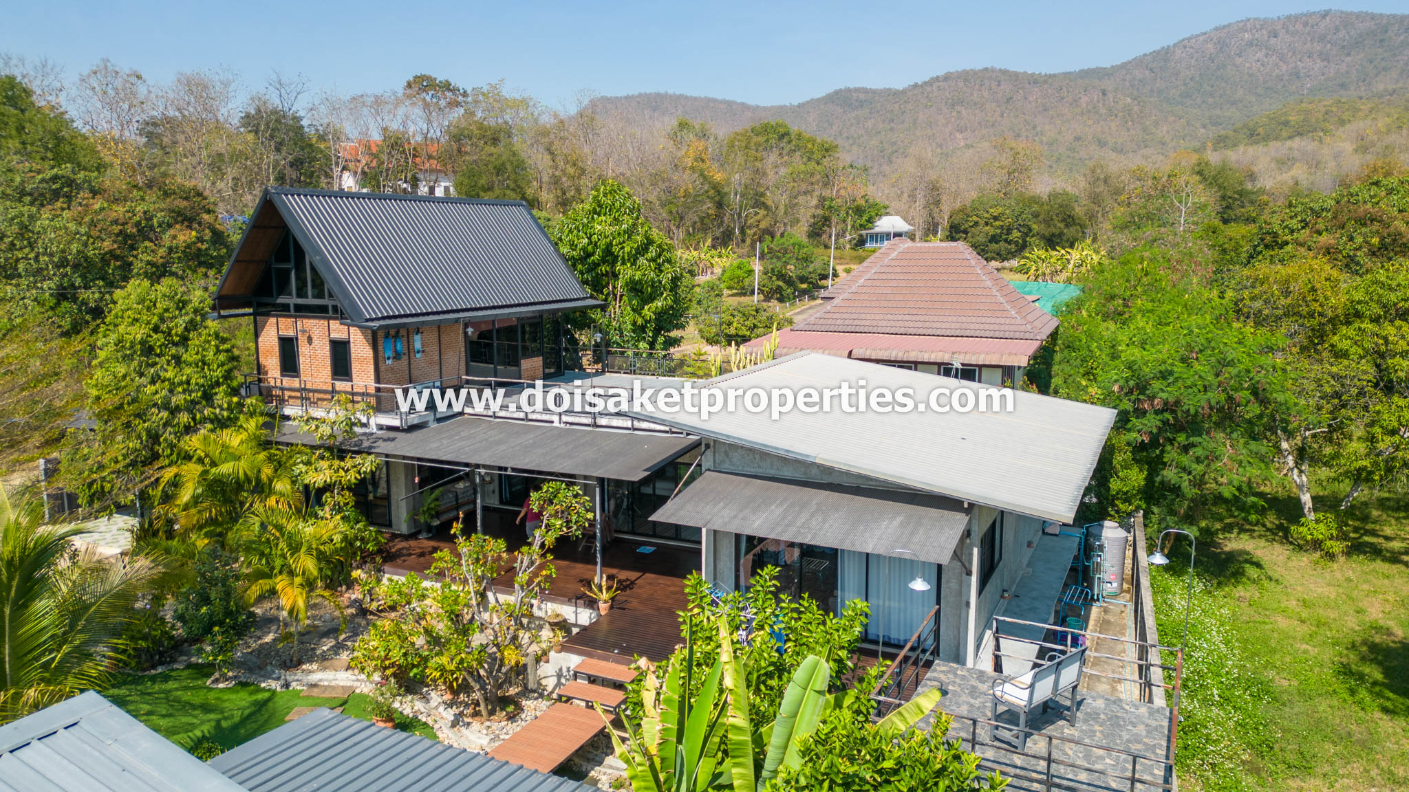 Beautifully-Designed 4-Bedroom Modern Home with 2-Bedroom Guest House for Sale in Luang Nuea, Doi Saket