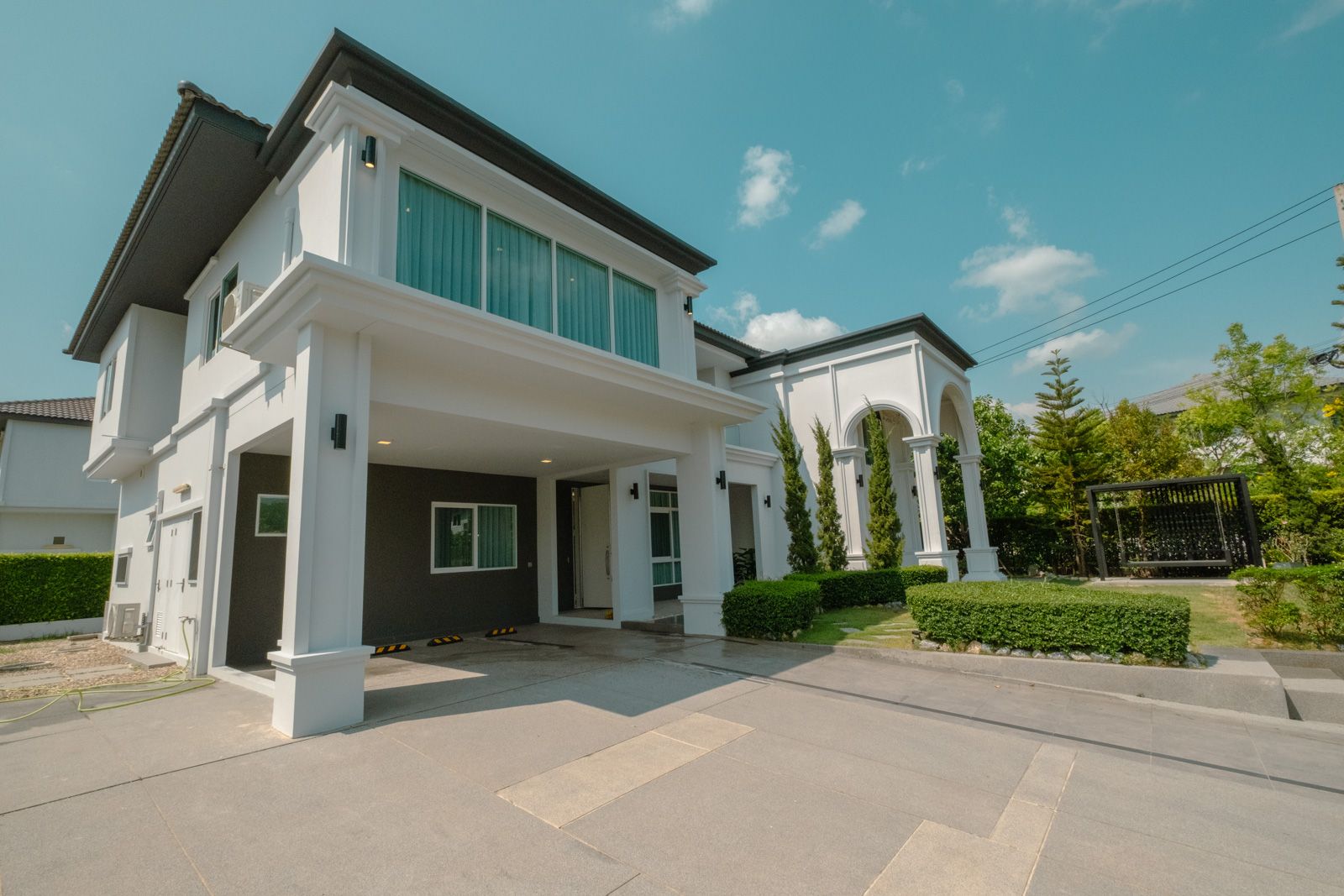 Luxury Residence in Serene Lake, Chiang Mai