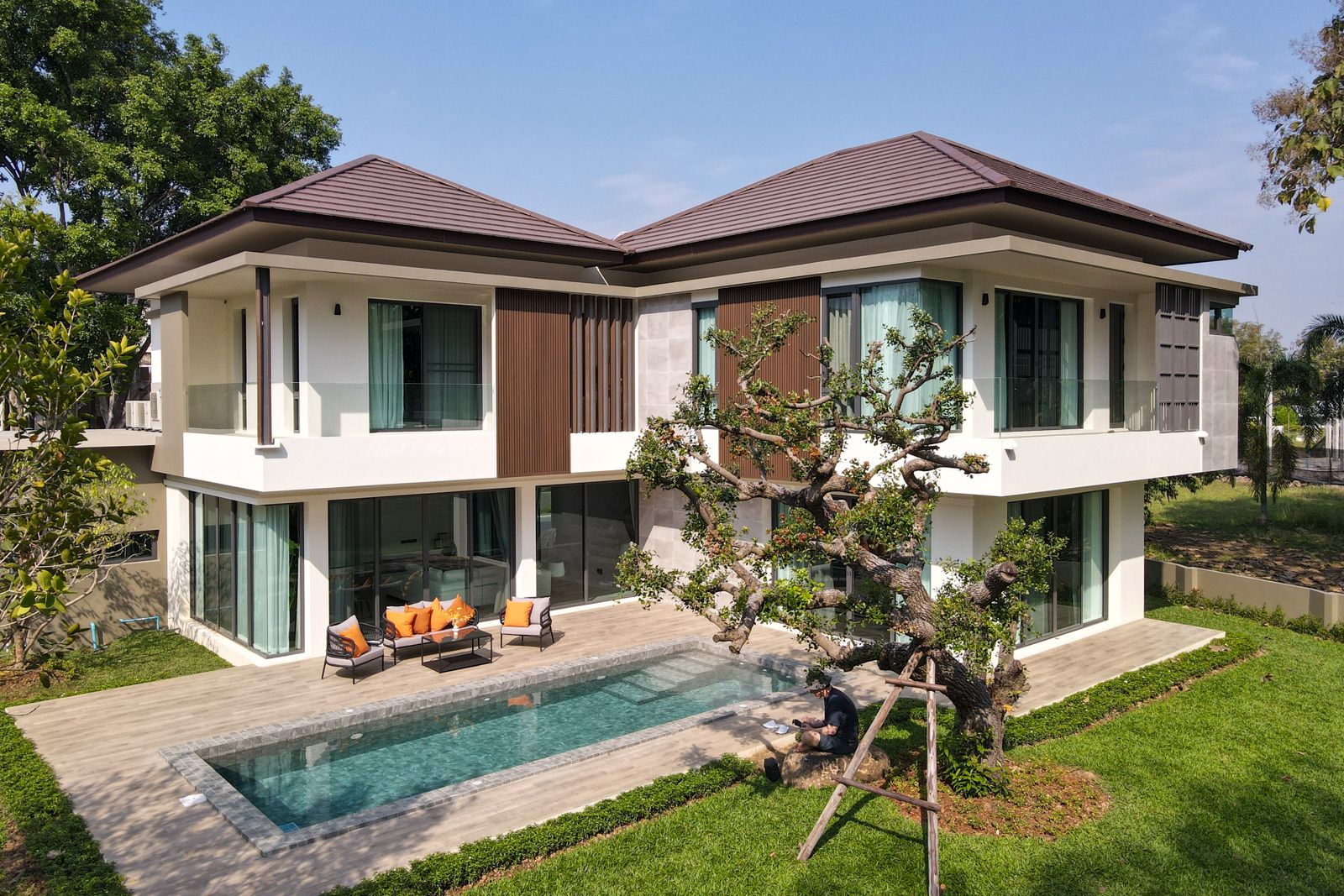 Luxurious 4-Bedroom Pool Villa in Summit Green Valley Mae Rim