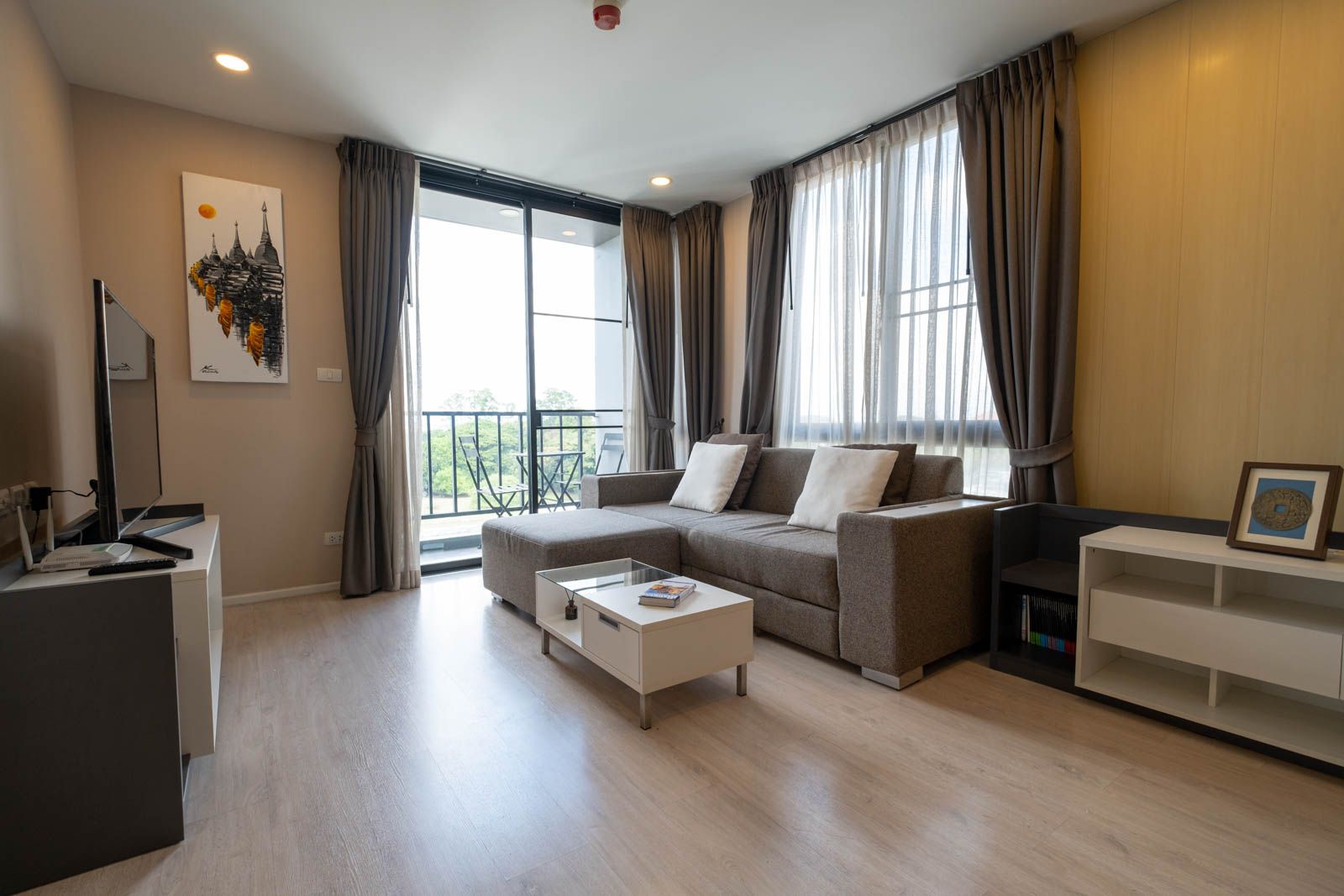 2 Bedroom 8th Floor of Palm Springs Royal Nimman
