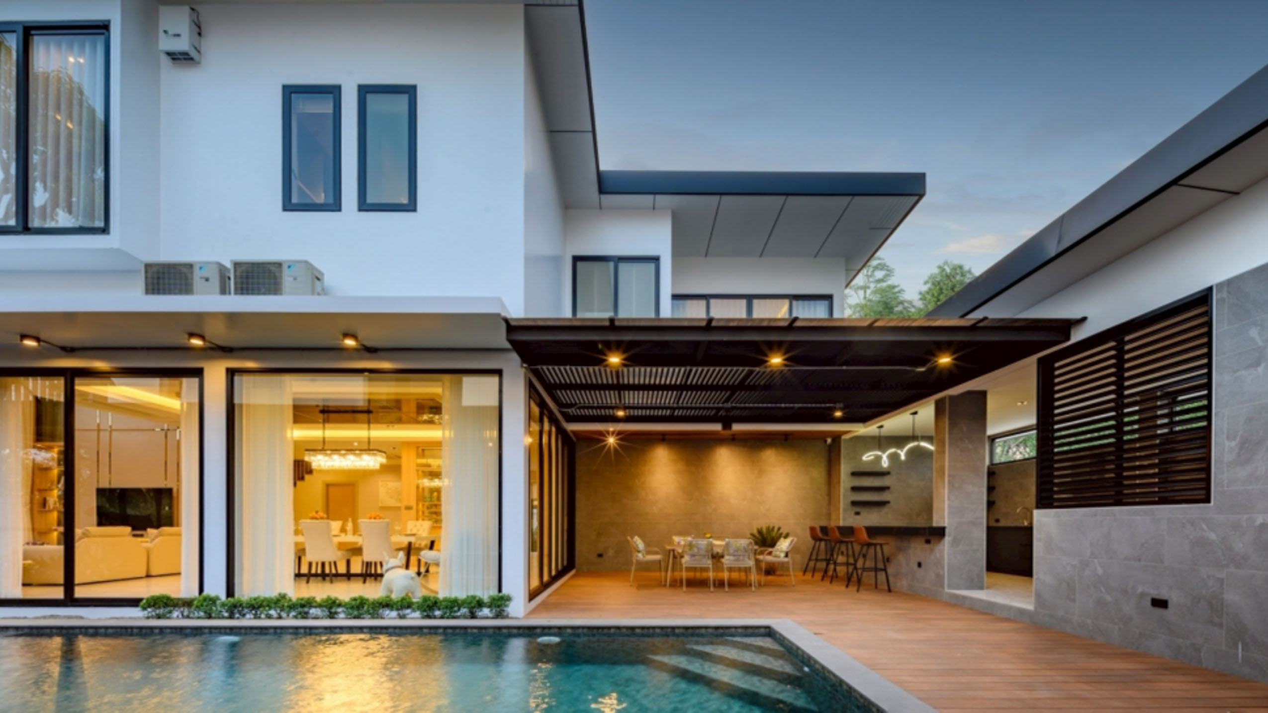 Elegant 4-Bedroom Modern Pool Villa Double-Volume Living in Chiang Mai