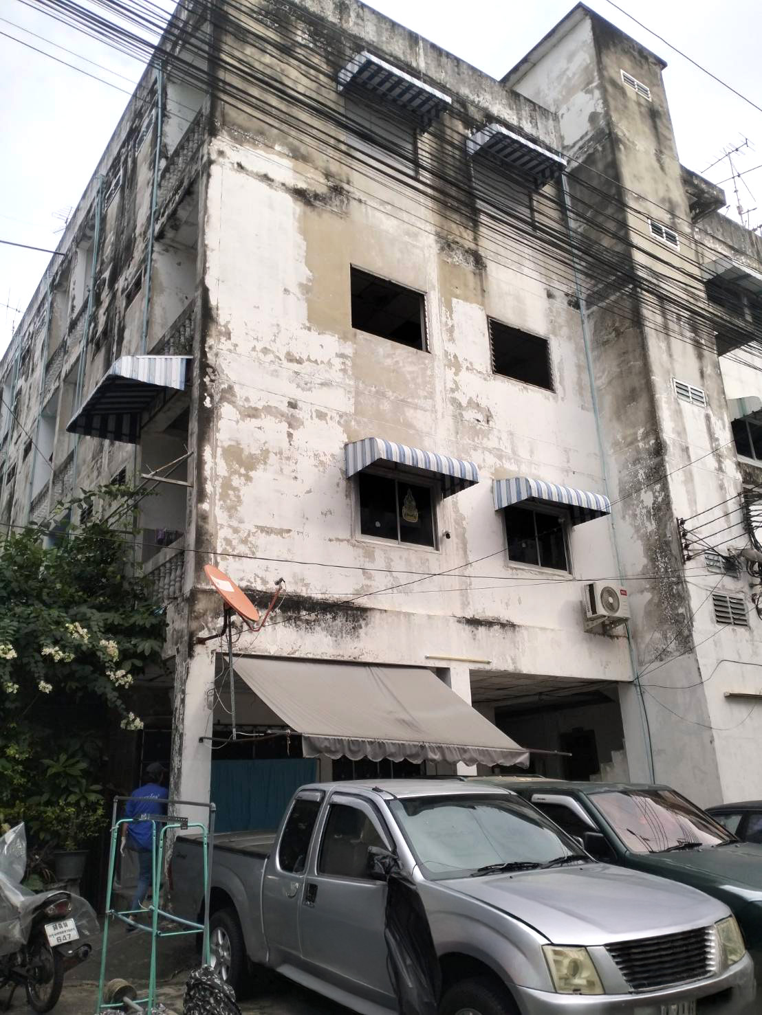 คอนโดมิเนียม : มีทรัพย์เรซิเดนซ์