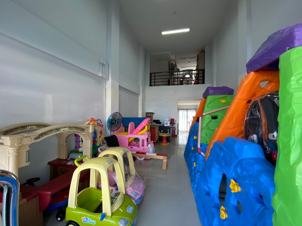 ขายอาคารพาณิชย์ 3.5 ชั้น 3 ห้องนอน ที่ปันนาโอเอซิส เมืองเชียงใหม่