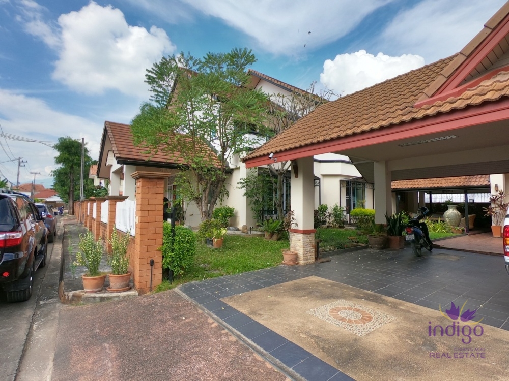 ทรัพย์สินสุดหรูพร้อมบ้าน 2 หลัง (6 ห้องนอน) สำหรับขายในชุมชนสุดพิเศษใกล้เมืองเชียงใหม่
