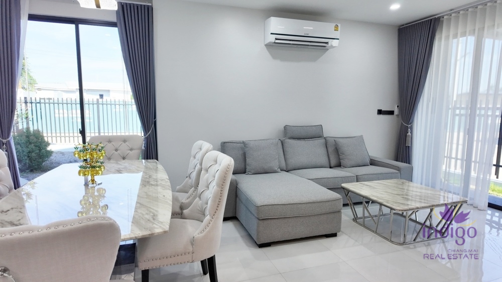 For sale, Brand new, well designed 4 bedroom smart homes only 15 minutes from Chiang Mai International Airport.