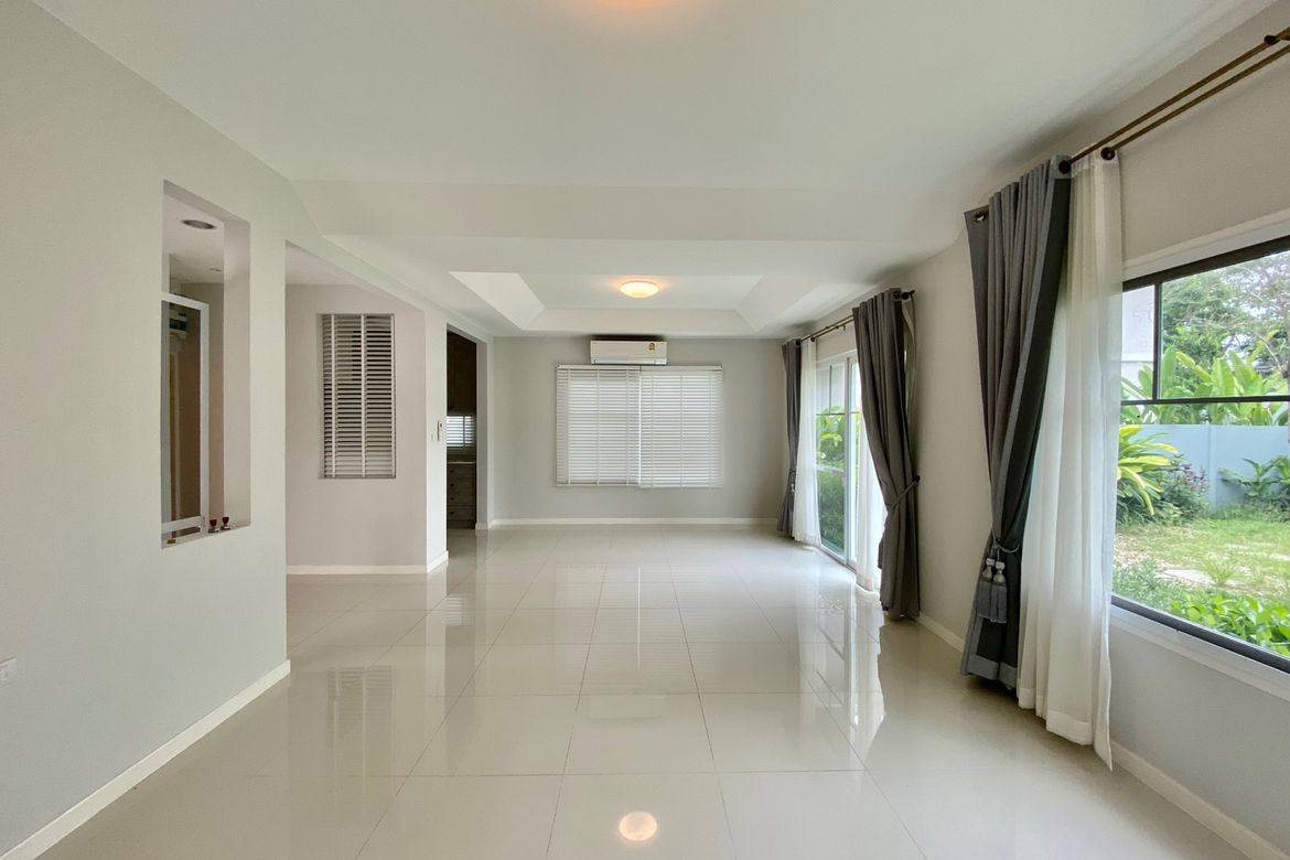 บ้าน ขนาด 3 ห้องนอน สําหรับ ขาย ใน สันทราย , เชียงใหม่