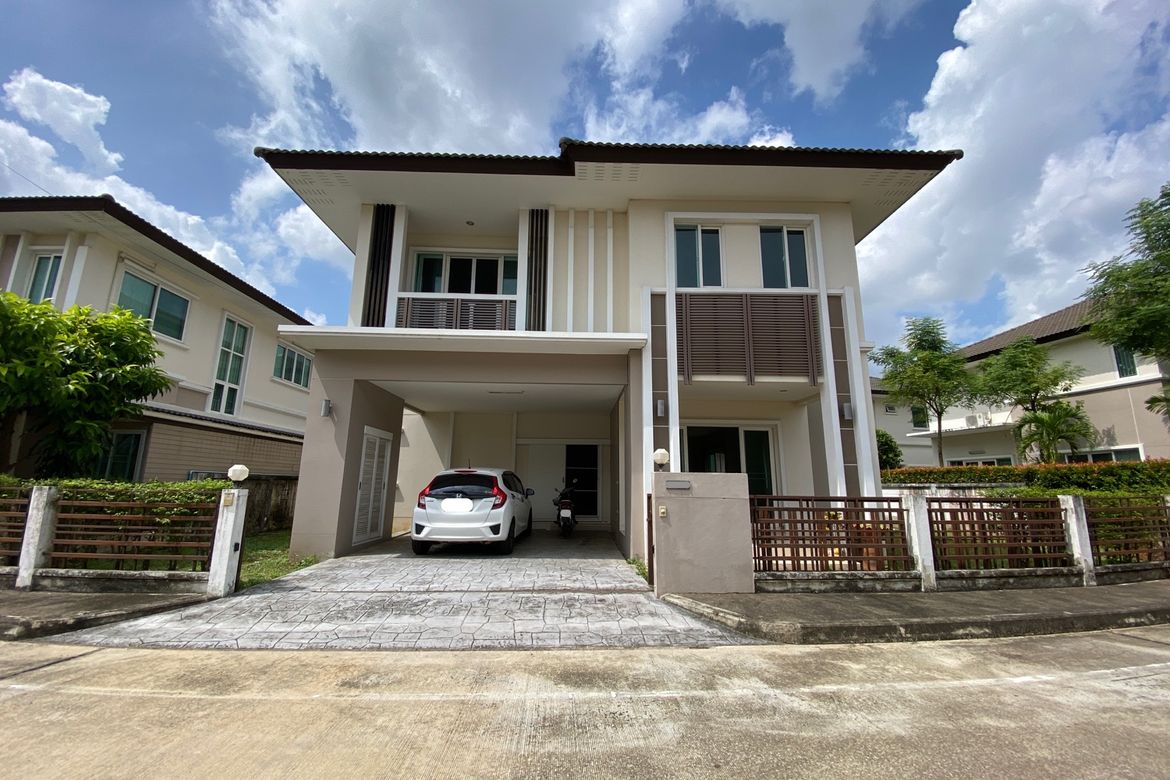 บ้าน ขนาด 3 ห้องนอน สําหรับ ขาย ใน สันทราย , เชียงใหม่