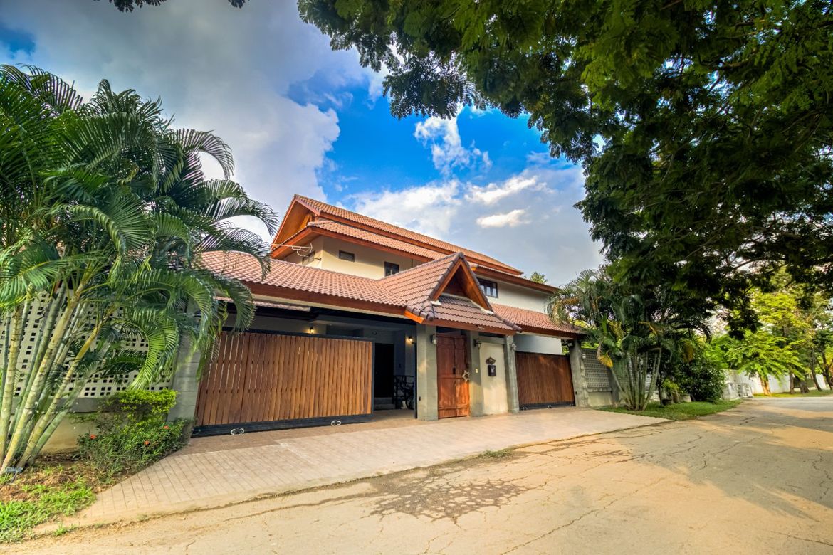 Stunning 5 Bedrooms Two-Story Home for Rent in Baan Wang Tan Village