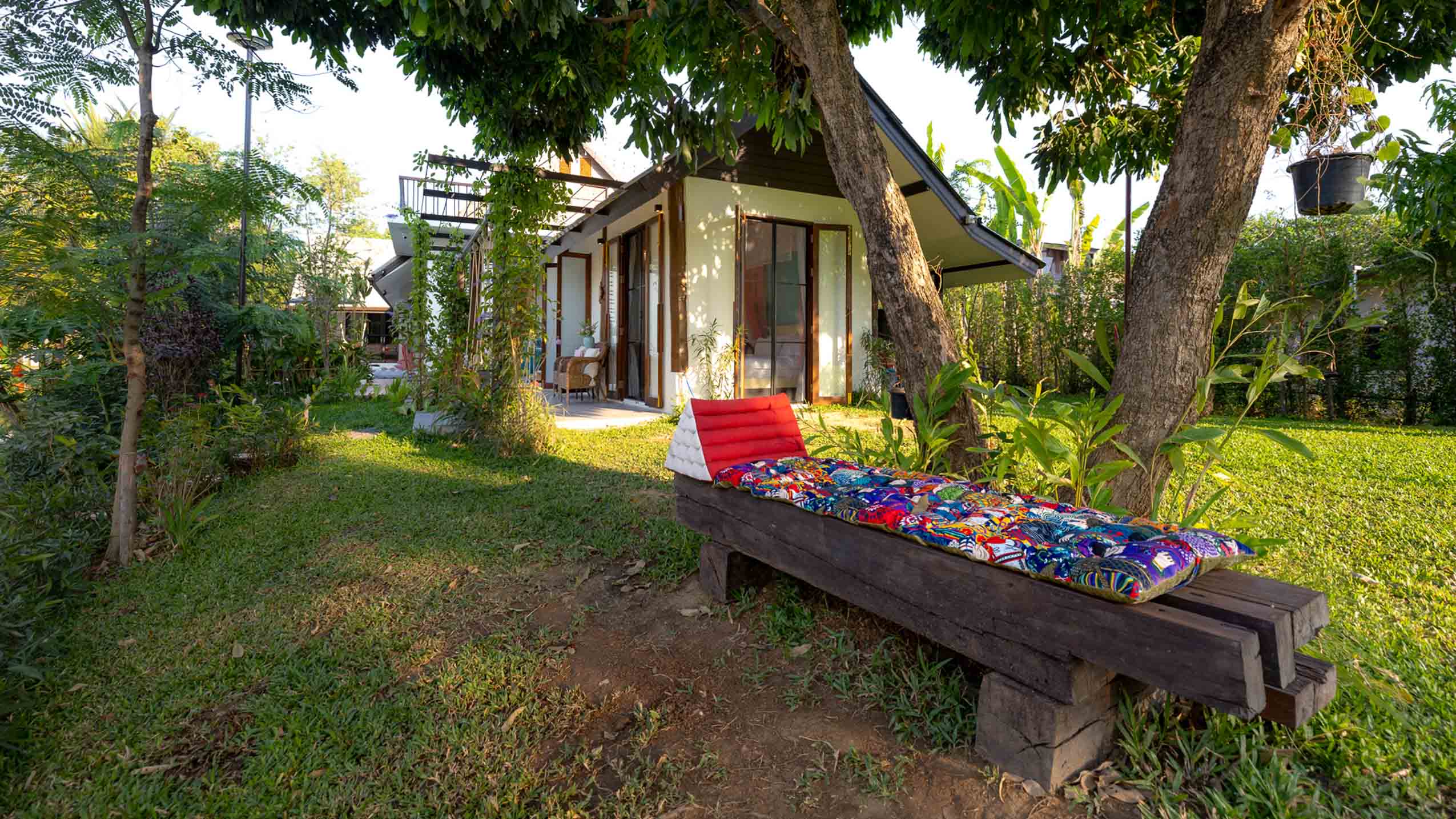Private Pool Villa In Saraphi